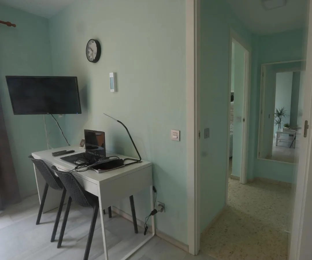 Atico Andalucia Plaza Apartamento Tarifa 0*,  Espanha